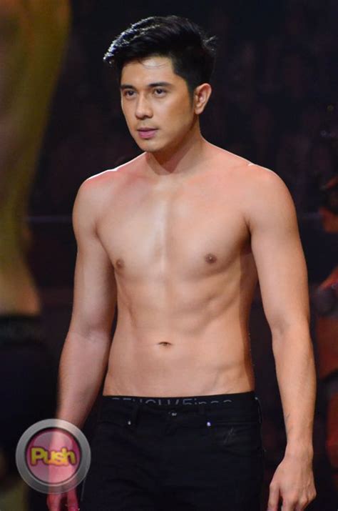 paulo avelino body